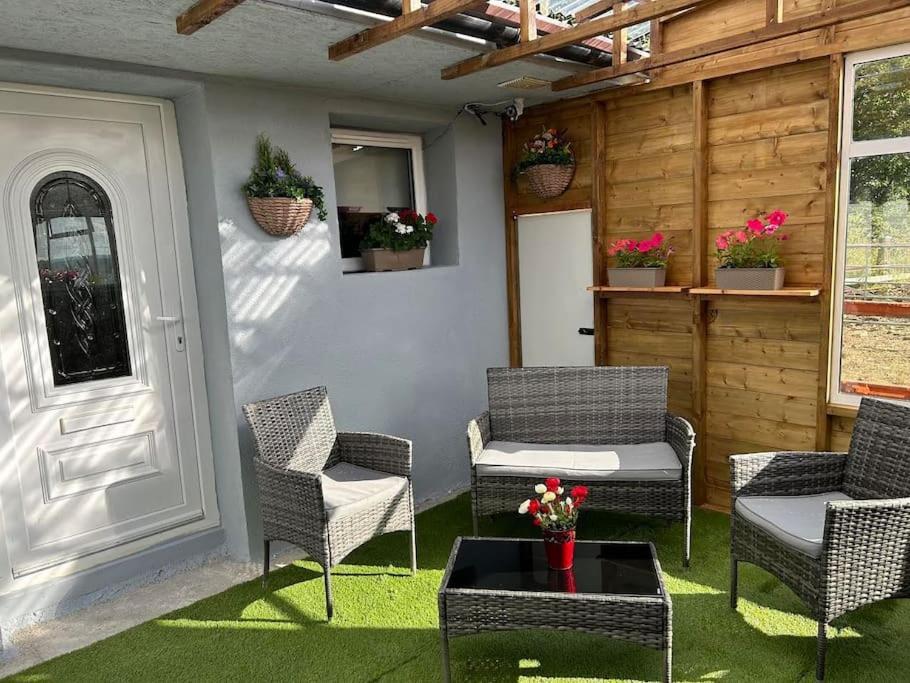 Stardust Getaway Tiny-Home E32Ak40 Piltown Exteriör bild